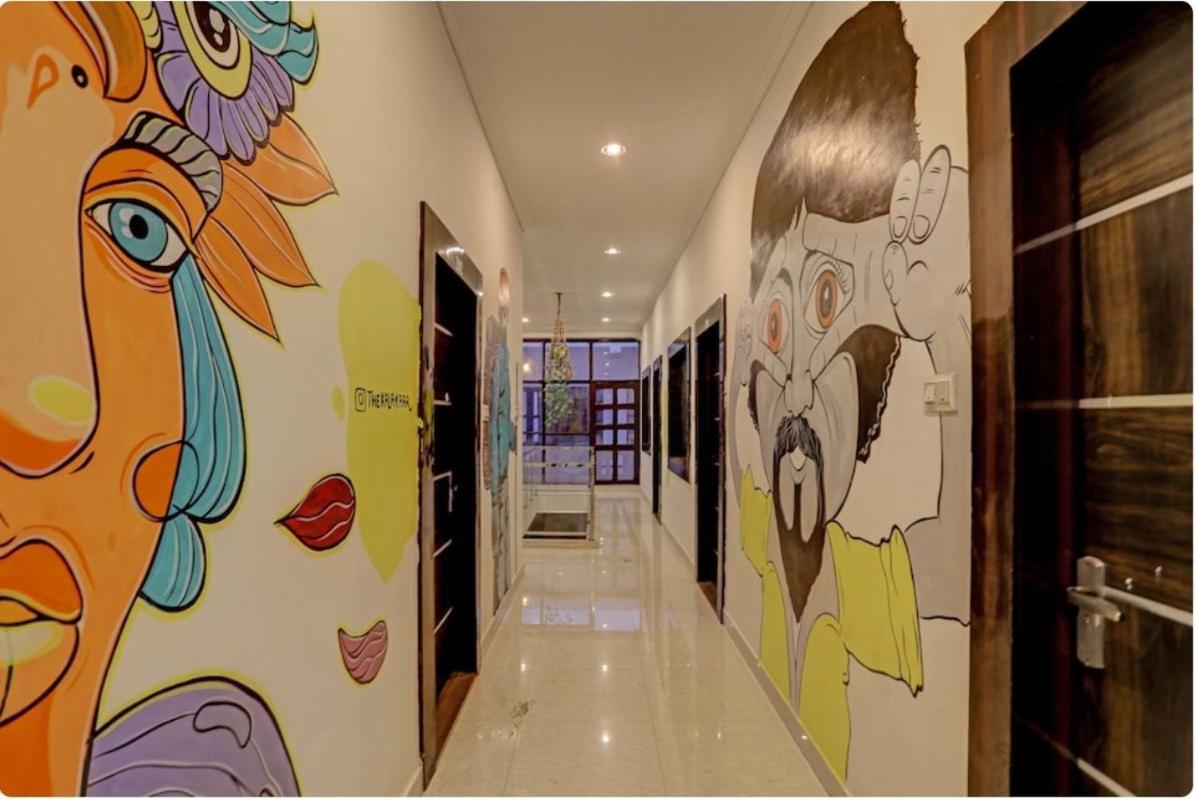 Madpackers Khajuraho Hostel Luaran gambar